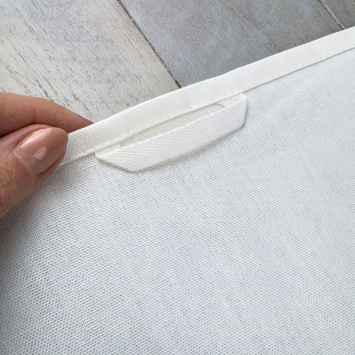 BRACENET X MALUU Geschirrtuch aus Baumwolle mit einseitiger Aufhängung