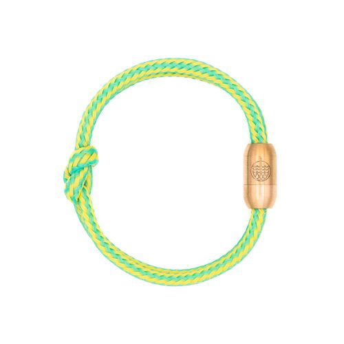 Walvis Bay Upcycling-Armband von BRACENET aus grün-gelben Fischernetzen mit rosegoldenem Magnetverschluss