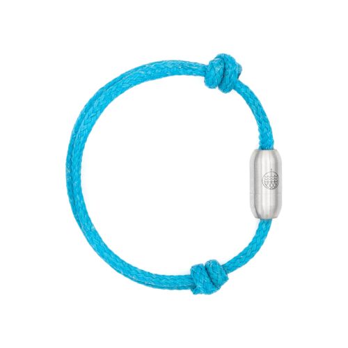 Sustainable fishing net bracelet - size adjustable in light blue