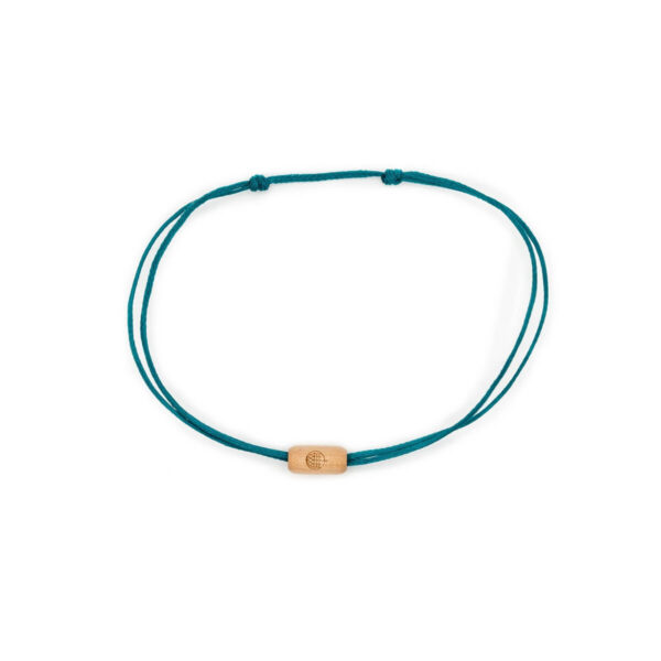 BRACENET necklace made from old fishing nets, adjustable in size with light-coloured wooden bead