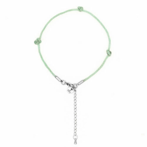 Sea Shepherd 2022 X BRACENET Baltic Sea I anklet closed in light green / sea green. The silver pendant has a Jolly Rogers and the Bracenet logo engraved.