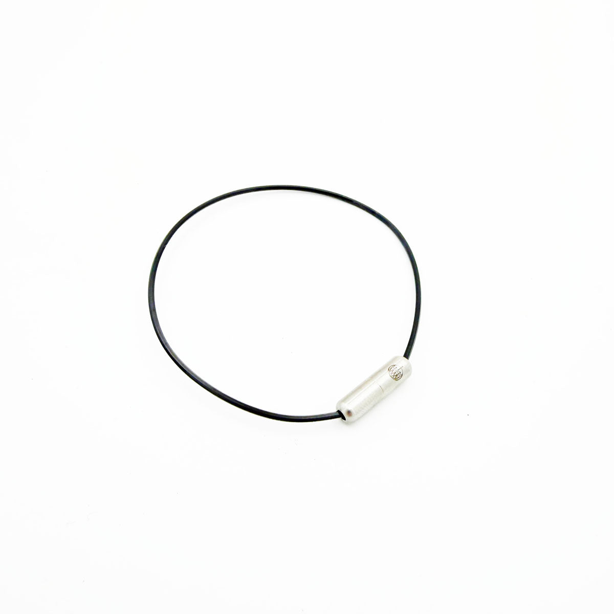 CourtNet Armband aus Tennissaiten in Schwarz mit Drehverschluss in Silber 