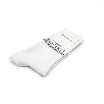 BRACENET Baumwoll Socken in weiß mit schwarzem BRACENET Logo.