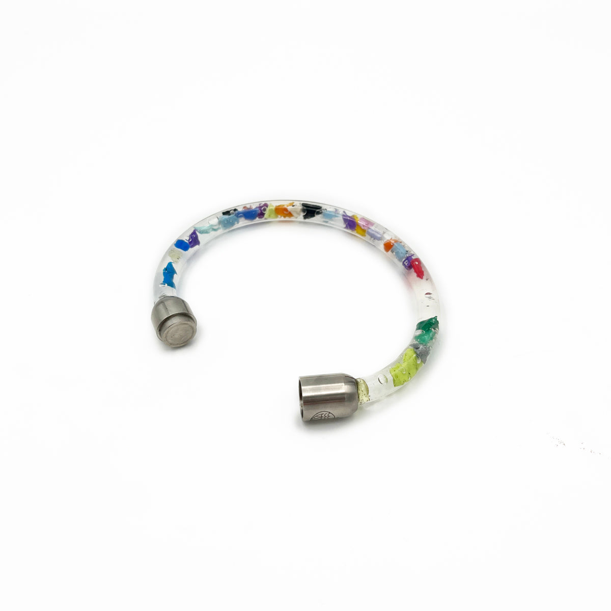 BRACENET Floating Upcycling Armband aus alten Plastiktuben gefüllt mit Mikroplastik, destilliertem Wasser und Glycerin mit magnetischem Edelstahlverschluss in silber