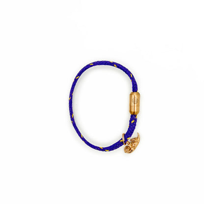BRACENET Armband aus Fischernetz in Lila mit Magnetverschluss in Roségold und einem Otter-Anhänger in Roségold. 