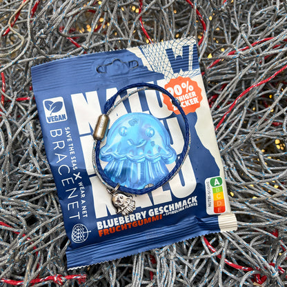 NALU x BRACENET Quallen Armband aus Fischernetz mit Fruchtgummi