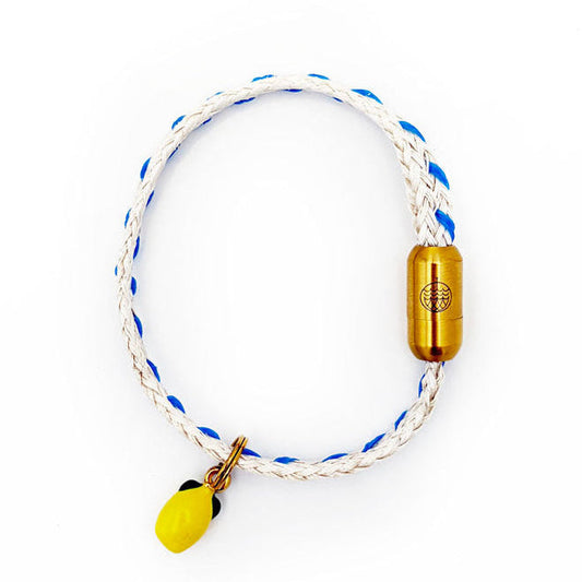 Almalfi Bracenet Bracelet aus Fischernetz in weiß und blau mit Edelstahl Magnetverschluss und einem Zitronenanhänger