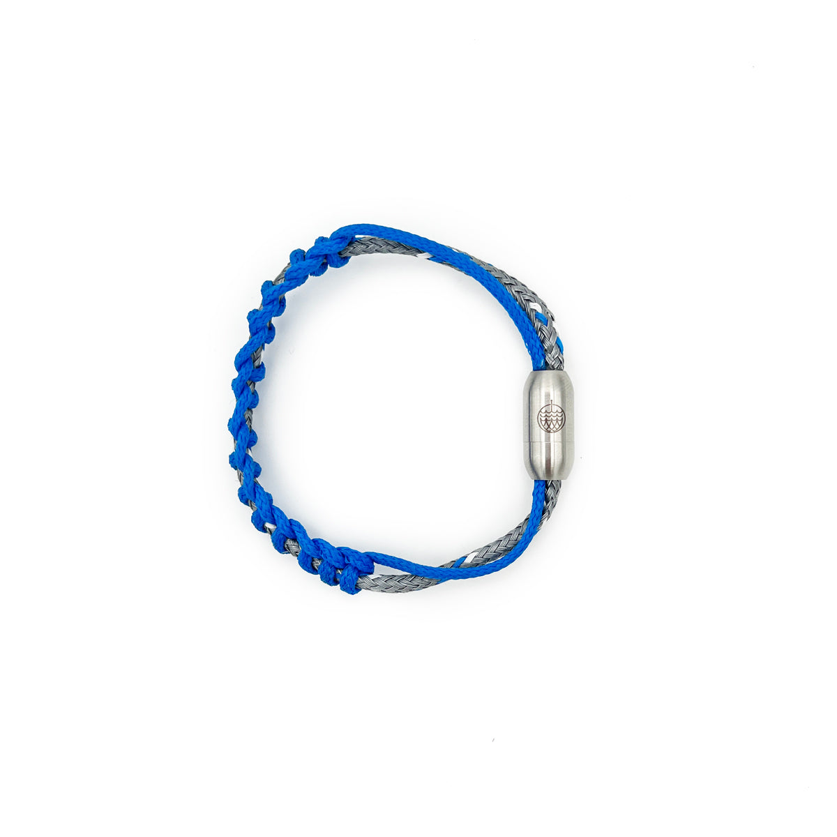 BRACENET Upcycling Armband Scotia Sea aus grauen und blauen alten Fischernetzen und einem silbernen Bajonettverschluss. 