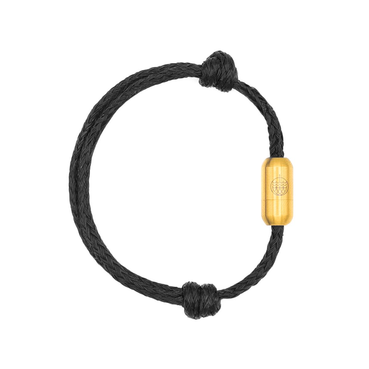 BRACENET Upcycling Armband Black Sea aus schwarzen Fischernetzen gefertigt, größenverstellbar mit Magnetverschluss in gold