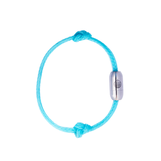 BRACENET Upcycling Armband Glacier Bay aus eisblauen Fischernetzen und 2 Knoten mit silbernen Bajonettverschluss