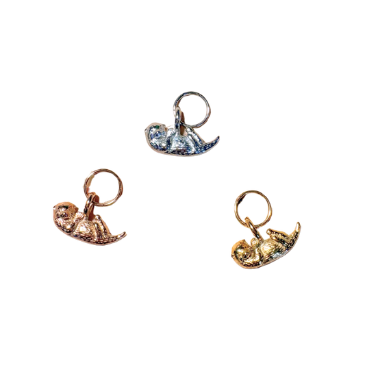Edelstahl Otter in drei Farben: Gold, Roségold und Silber.