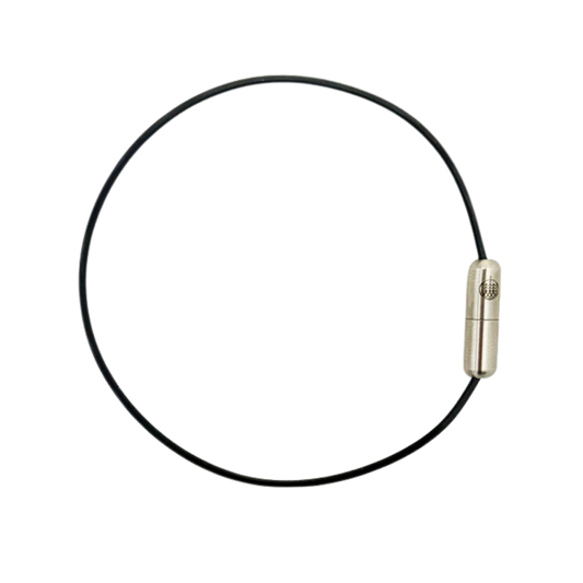 CourtNet Armband aus Tennissaiten in Schwarz mit Drehverschluss in Silber