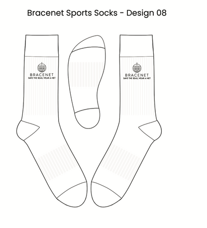 Passform und Design der BRACENET Baumwoll Socken in weiß mit schwarzem BRACENET Logo.